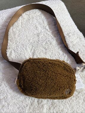 Lululemon-NWT Golden Brown/ Burnt Caramel Athletics Sherpa Crossbody Belt